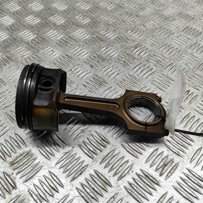 Piston LAND ROVER RANGE ROVER III L322 2004 OEM: LFL000600,LFF000030