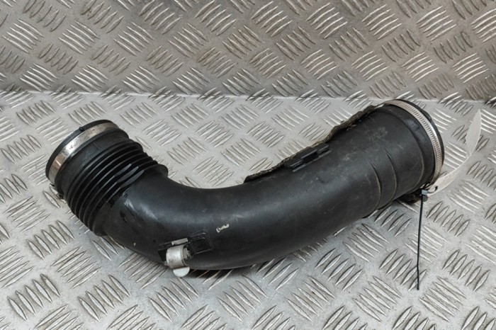 Tub de admisie aer BMW 4 Cabrio F33, F83 2015 OEM: 8512381,70529005 27958301