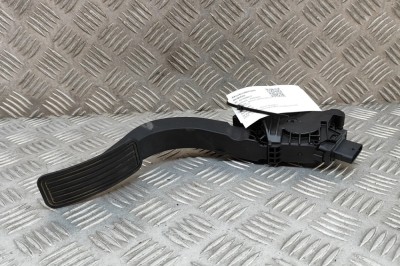 Pedala de accelerație TESLA MODEL Y 2022 OEM: 762321156967,6PV014021-10 21698937 foto