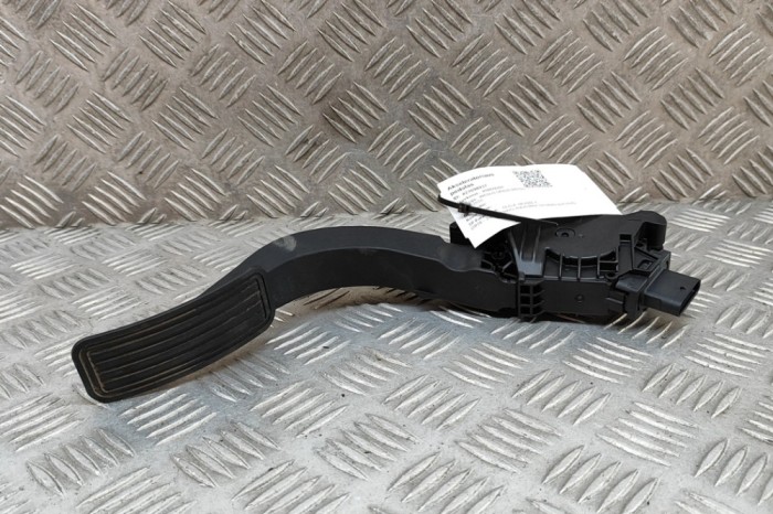 Pedala de accelerație TESLA MODEL Y 2022 OEM: 762321156967,6PV014021-10 21698937