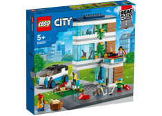 LEGO City - Casa familiei 60291 foto