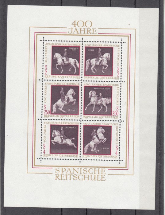 A10 QC 41 - Colita foarte veche - Austria - hipism - bloc