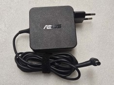 Incarcator laptop original Asus 19V 3 42A 65W, mufa 5.5x2.5mm W15-065N1B