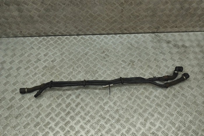 Furtun de lichid de răcire JAGUAR F-PACE X761 2022 OEM: M8A28D272-AC | 31600612