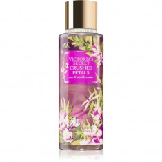 Victoria's Secret Crushed Petals spray pentru corp pentru femei 250 ml