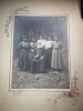 Fotografie veche - Preot si enoriase - Sf. sec. 19 inceput sec. 20