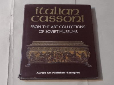 ITALIAN CASSONI FROM THE ART COLLECTIONS OF SOVIET MUSEUMS foto