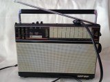 Aparat radio VEF 221
