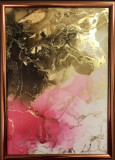 Tablou pictat manual Pictura abstracta fluida epoxy si foita aur metalizata