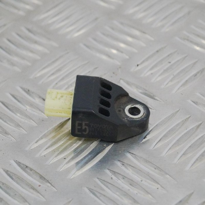 Senzor de impact dreapta față TOYOTA VERSO S _P12_ 2013 OEM: 89173-52090 2232683