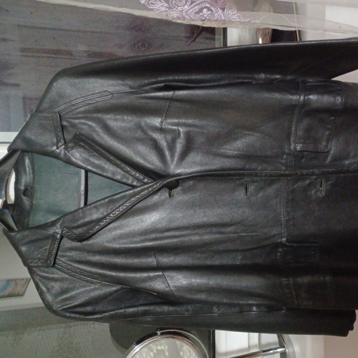 Haină de piele pentru femei