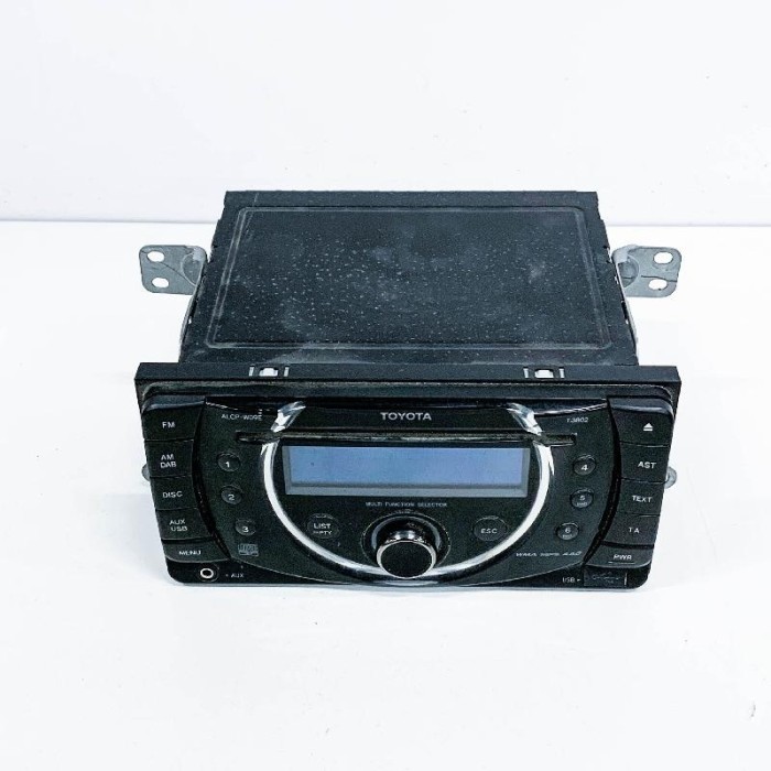 Unitate radio CD TOYOTA HILUX VII Pick-up _N1_, _N2_, _N3_ 2011 OEM: DEH-M8247ZT,PZ476-00212-A0 | 10608585