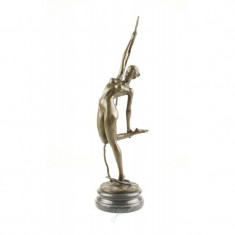 Dansatoare pe franghie - statueta din bronz pe soclu din marmura BE-82