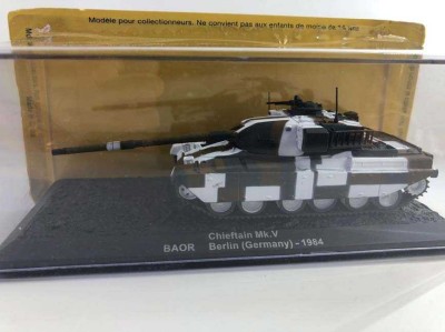 Macheta tanc Chieftain MK.V Baor Berlin 1984 1/60 foto