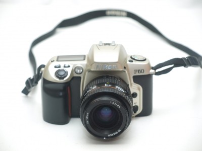 Nikon F60 cu obiectiv 35-70mm 3.5-4.5 foto
