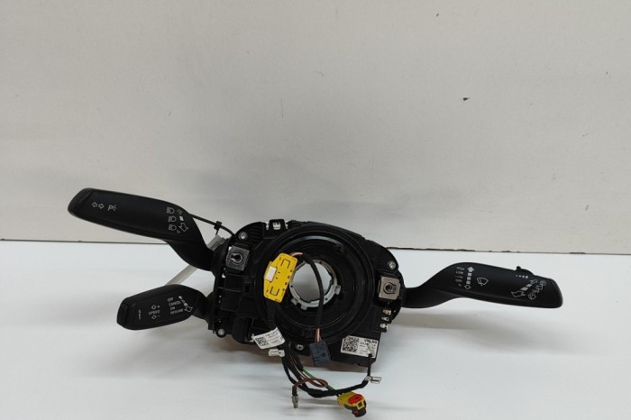 Maneta semnalizare ștergătoare AUDI Q3 8U 2013 OEM: 8X0953521D,8X0953502B,5K0953569B 30772922