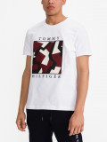 Cumpara ieftin Tricou barbati cu imprimeu cu logo si decolteu la baza gatului, alb XL, Alb, XL INTL, 5XL)), Tommy Hilfiger