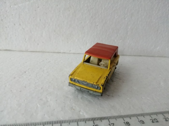 bnk jc Matchbox 18e Field Car