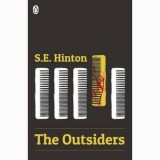 The Outsiders (Penguin Essentials)