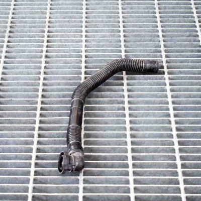 Furtun VW PASSAT Variant B7 365 2011 OEM: 1K0129637D foto