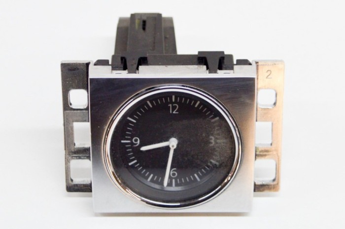 Ceas interior VW PASSAT Variant B7 365 2010 OEM: 3AA919204A,1948058-12 | 17238620
