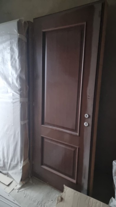 Usi din lemn stratificat