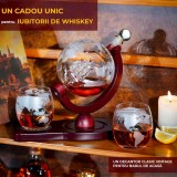 Decantor Whiskey Glob Pamantesc cu 2 Pahare, Stativ Lemn, 850ml, Harta Lumii Gravata