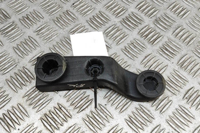 Suport bara de protecție st&acirc;nga față VW CORRADO 53I 1994 OEM: 535807193 30824918