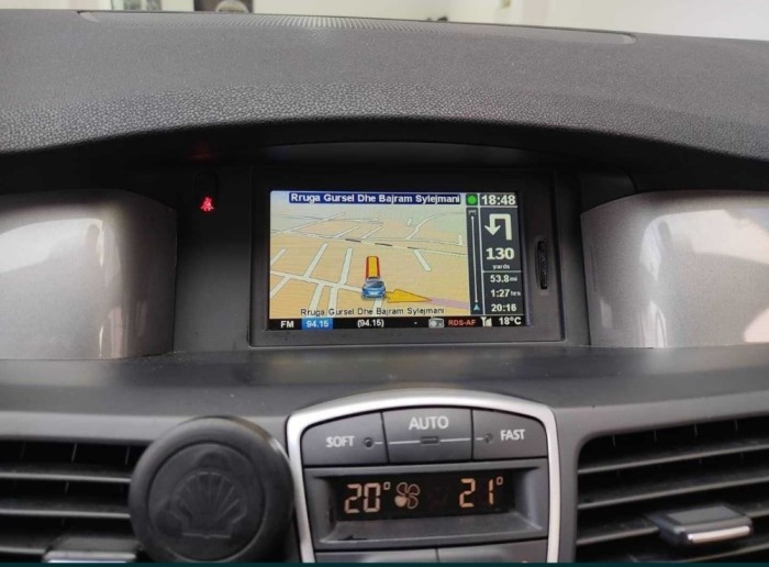 RENAULT SDCard GPS Harti Navigatie RENAULT LAGUNA Megane Scenic Clio Espace Tomtom Navi GPS ROMANIA