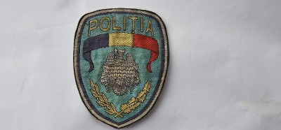 EMBLEMA POLITIA , TEXTILA MODELUL VECHI . foto