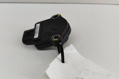 Senzor de accelerație KIA NIRO II 2023 OEM: 32700-AT910 23965249 foto