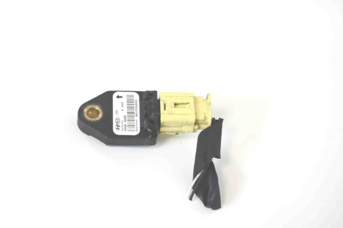 Senzor de impact dreapta față KIA CEE\&#039;D JD 2016 OEM: 95930-A6000 | 4198745