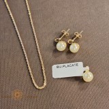 Set lantisor si cercei placati cu aur cu perla eco - montura eleganta