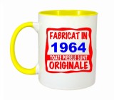 Cana maner galben personalizata Fabricat in 1964 toate piesele sunt originale, INOVATIX&reg;. 330ml
