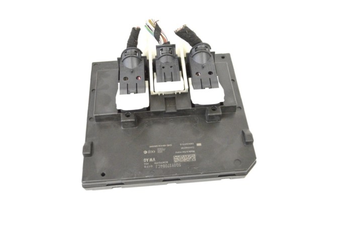 Modul de confort VW GOLF VII 5G1, BQ1, BE1, BE2 2016 OEM: 5Q0937084CJ 13419055