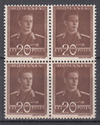 ROMANIA 1943/1945 LP 154 MIHAI I UZUALE FILIGRAN MM VALOAREA 20 LEI EROARE LINIE IN 0 DIN 20 DREAPTA SUS BLOC DE 4 TIMBRE MNH foto