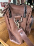 Geanta Mesager lucrata manual, piele vitel, brandy, masculina, Maro, Medie