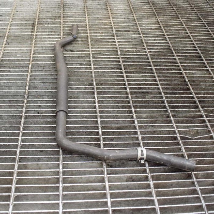 Furtun de lichid de răcire TOYOTA VERSO _R2_ 2013 | 10809361