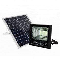 Proiector LED 60 W + Panou Solar cu telecomanda si senzor lumina foto