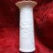 VAZA PORTELAN MAT BISCUIT KAISER DESIGN MANFRED FREY DECOR FLORI IN RELIEF 17 CM