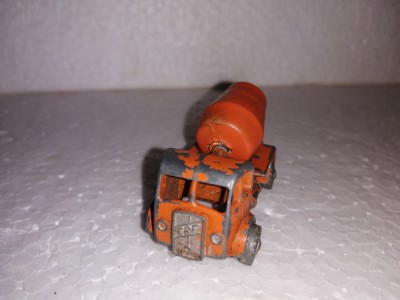 bnk jc Matchbox 26a E.R.F Cement Mixer foto