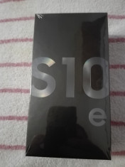 Samsung Galaxy S10e 128GB foto