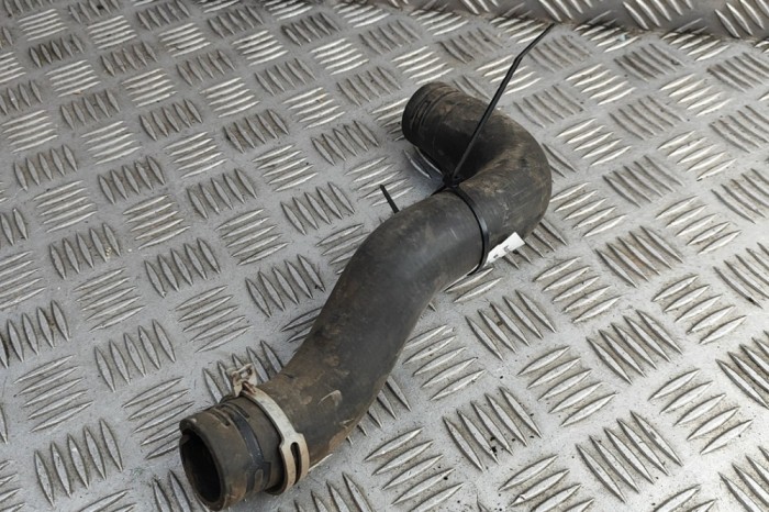 Furtun de lichid de răcire FORD RANGER TKE 2016 OEM: AB39-8B274-BH 31282051