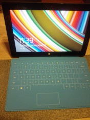 Microsoft Surface 32 gb + tastatura foto