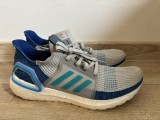 Pantofi incaltaminte sport alergare Adidas UltraBoost 19 marime 44