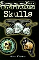 Glow-In-The-Dark Tattoos: Skulls foto