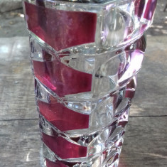 Pahar sau vaza - cristal rubiniu fatetat