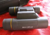 BINOCLU ALBINAR 10 X 25 HUSA INCLUSA