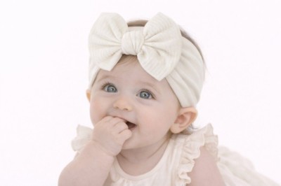 Bentita alba lata cu funda striata aplicata foto