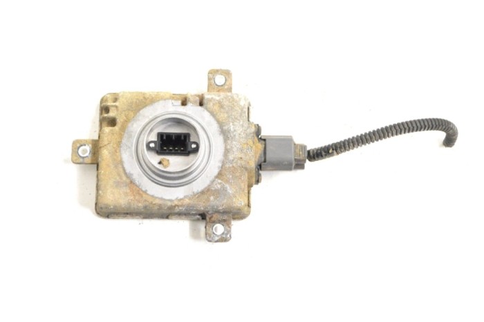 Unitate de control lumini xenon SUZUKI GRAND VITARA II JT, TE, TD 2009 OEM: W3T15971 12477011